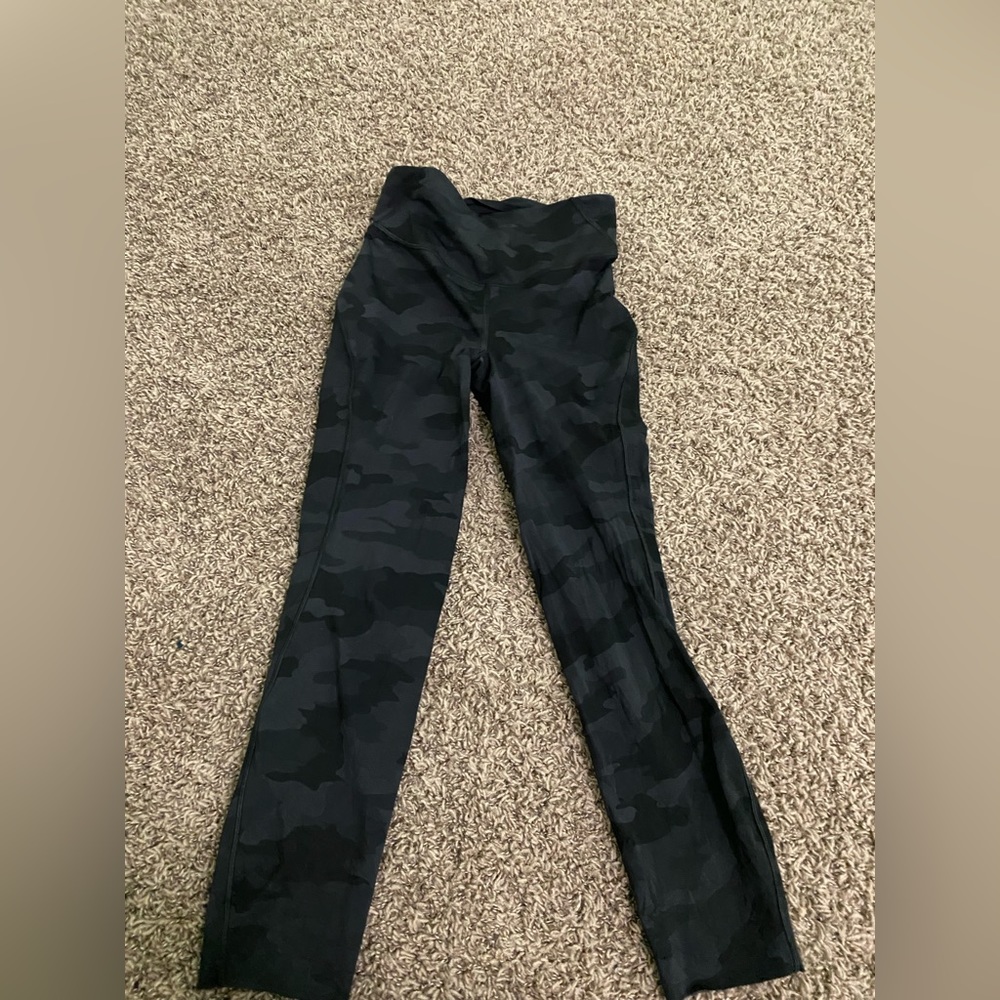 camo size 4 lululemon wonder unders